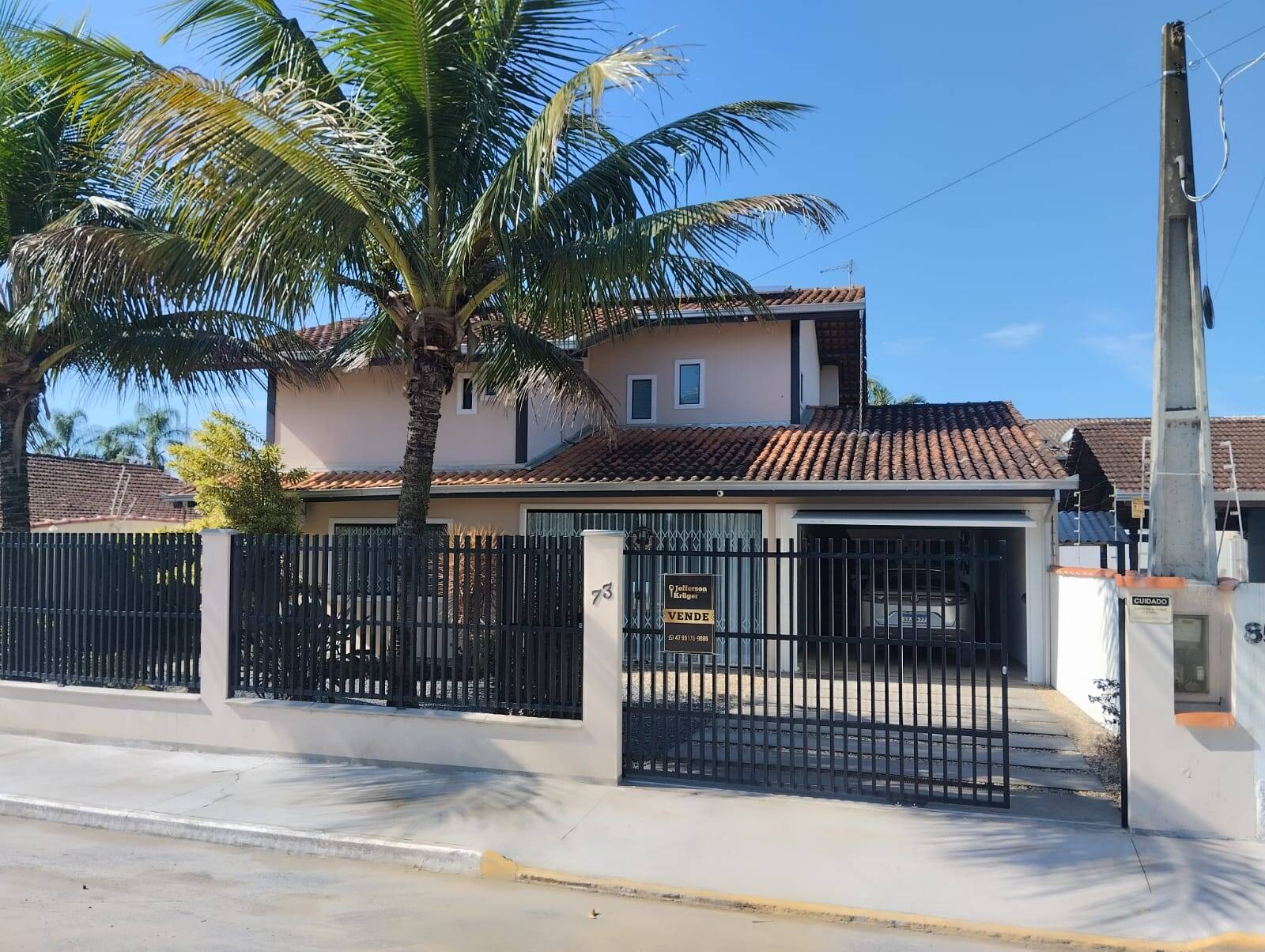 Casa à venda com 4 quartos, 250m² - Foto 3