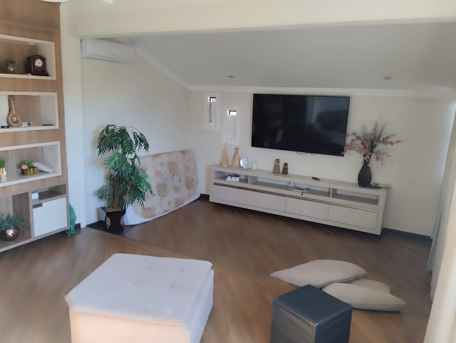 Casa à venda com 4 quartos, 250m² - Foto 30