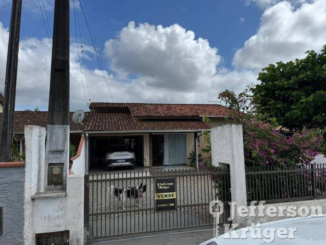 #99 - Casa para Venda em Balneário Barra do Sul - SC